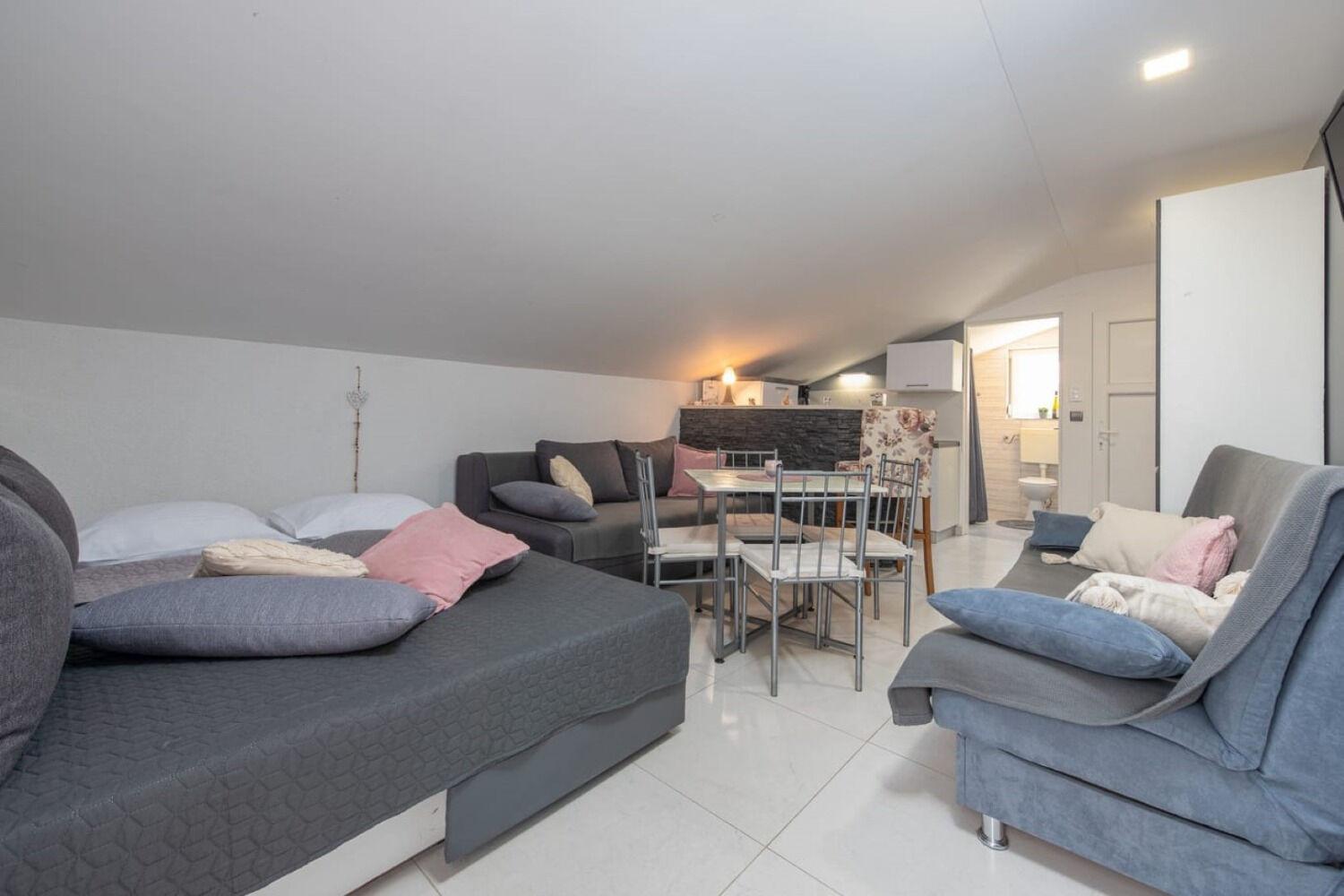 Apartments Mil - 30 M From Beach 리바리차 외부 사진