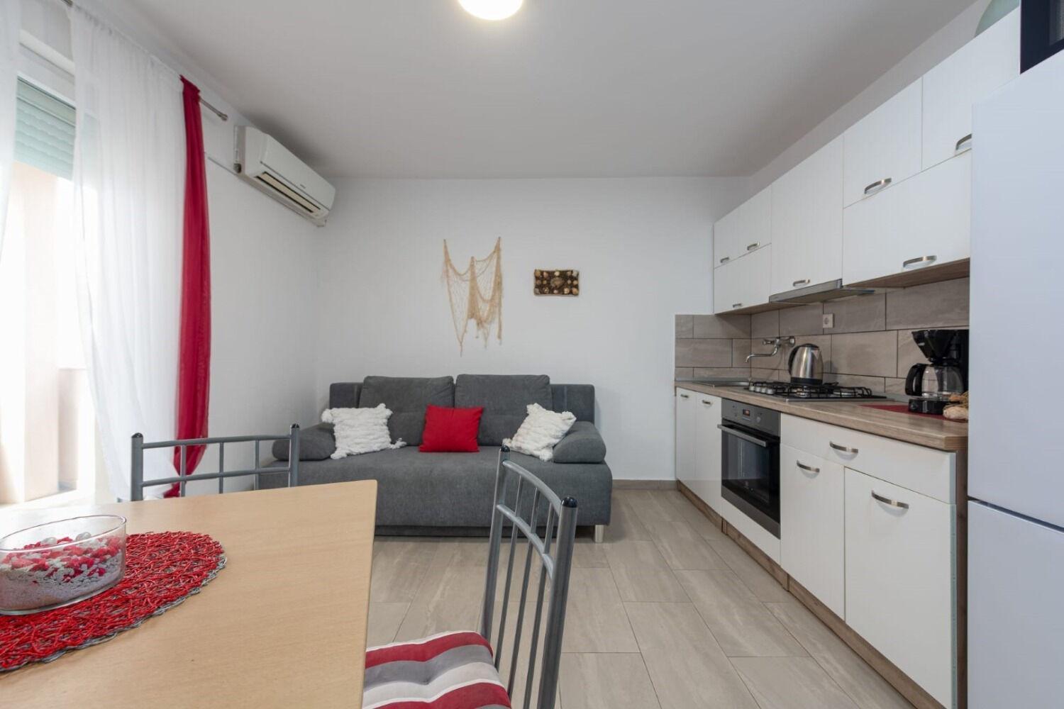 Apartments Mil - 30 M From Beach 리바리차 외부 사진