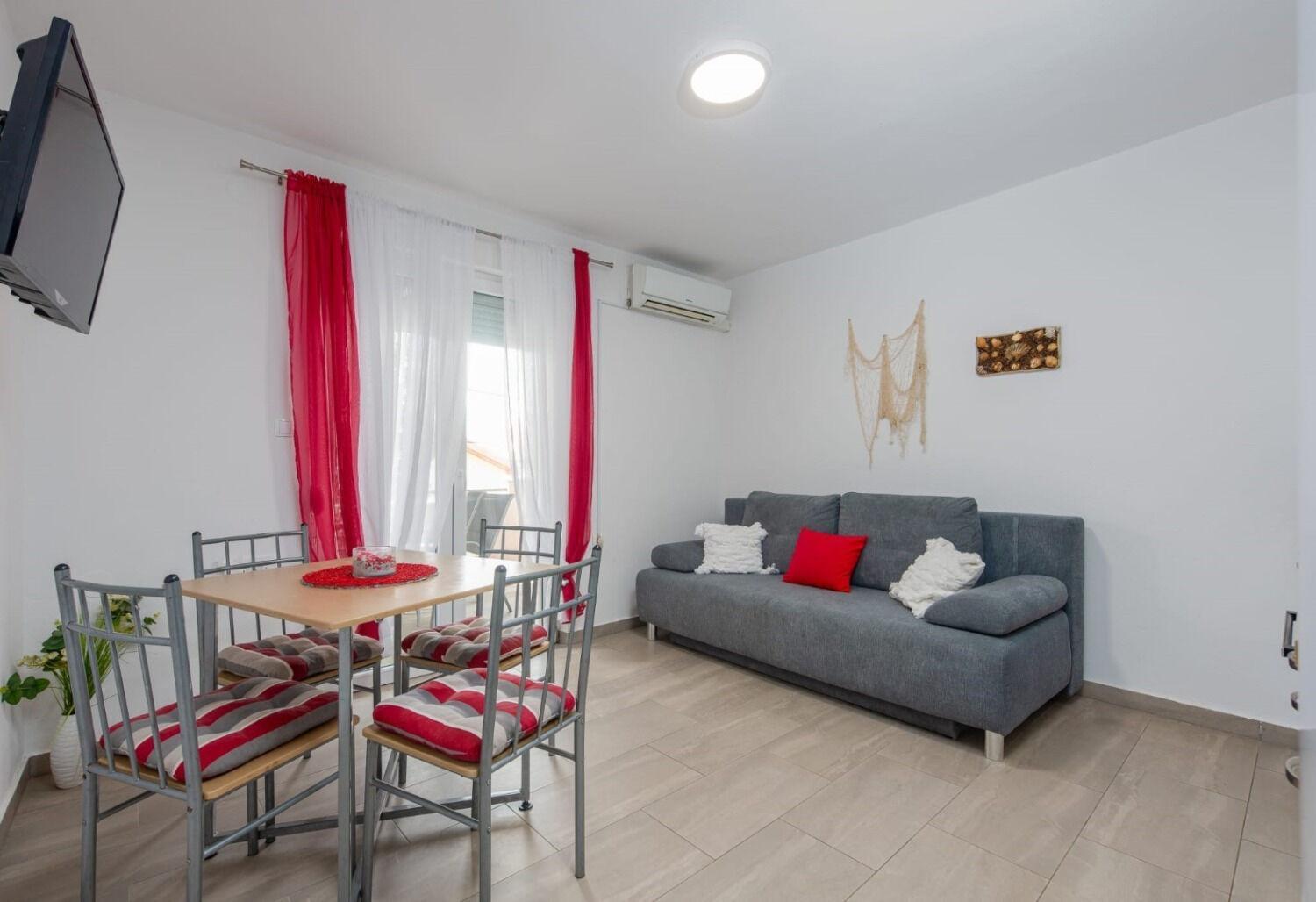 Apartments Mil - 30 M From Beach 리바리차 외부 사진