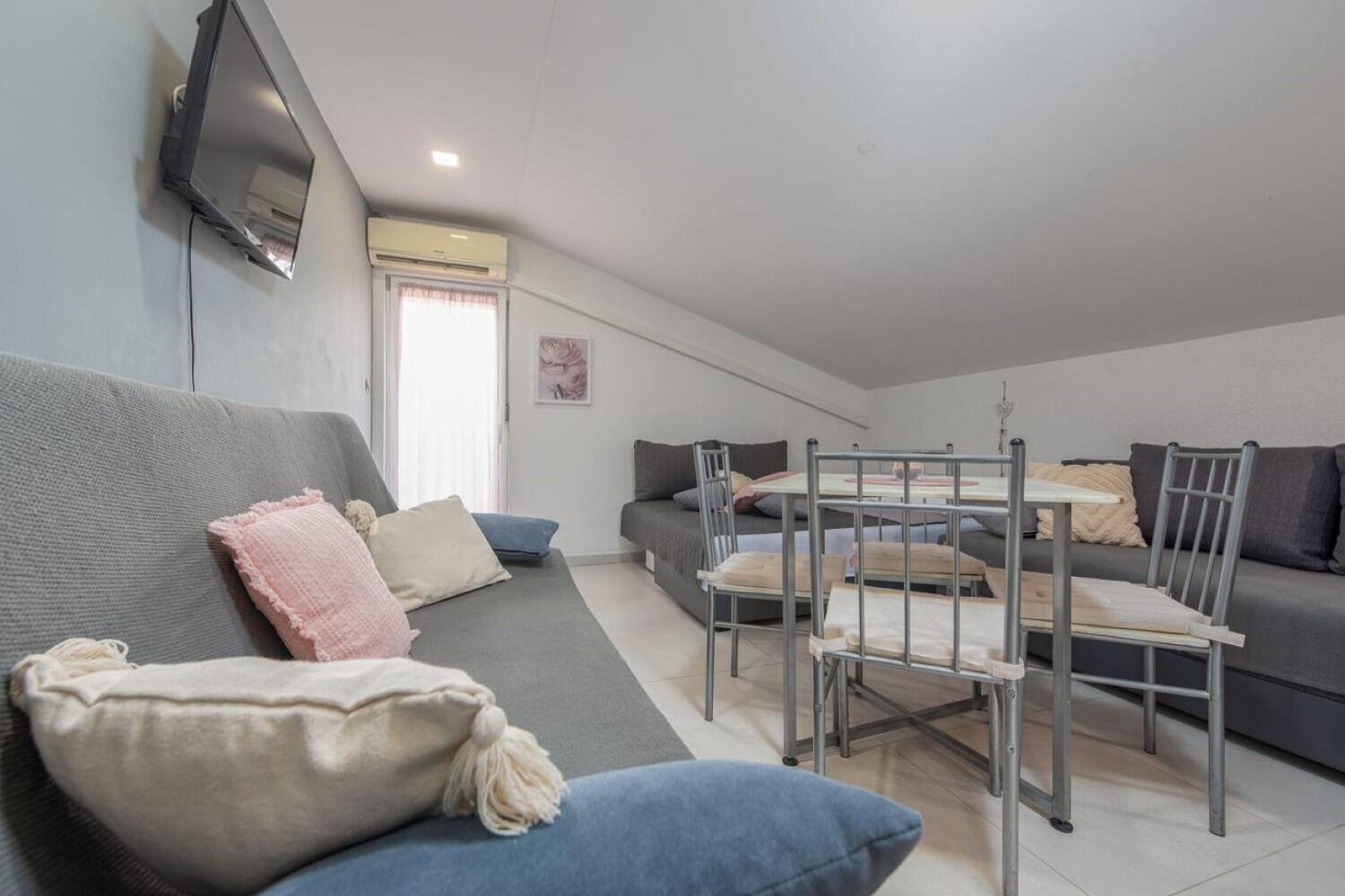 Apartments Mil - 30 M From Beach 리바리차 외부 사진
